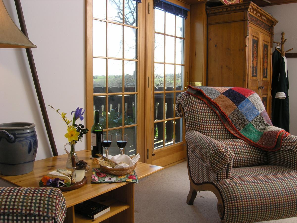 Swiss Woods Bed And Breakfast Lititz Luaran gambar